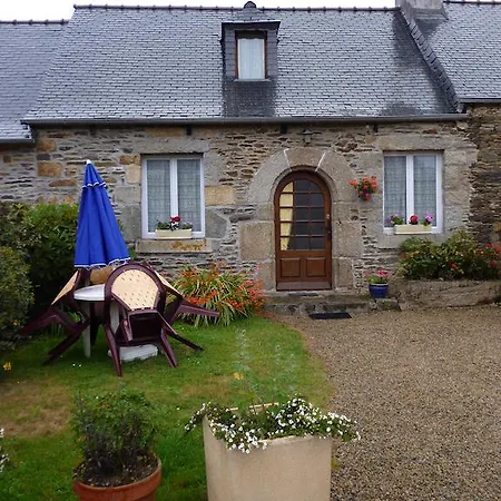 Les Gites De Kerroyal Garlan Kamer foto
