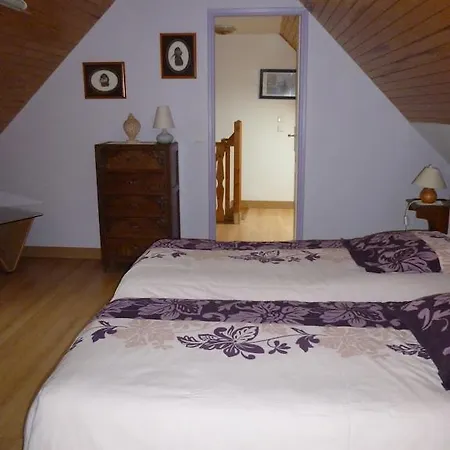 Les Gites De Kerroyal Garlan Buitenkant foto